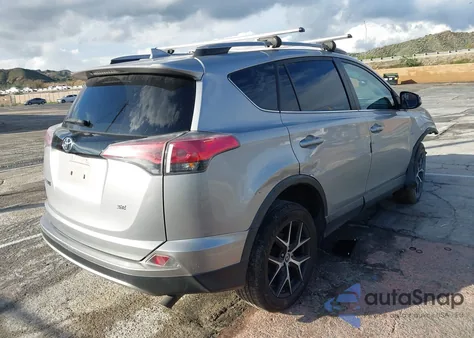2017 Toyota Rav4 Se из США, поврежденный, VIN 2T3NFREV4HW358044